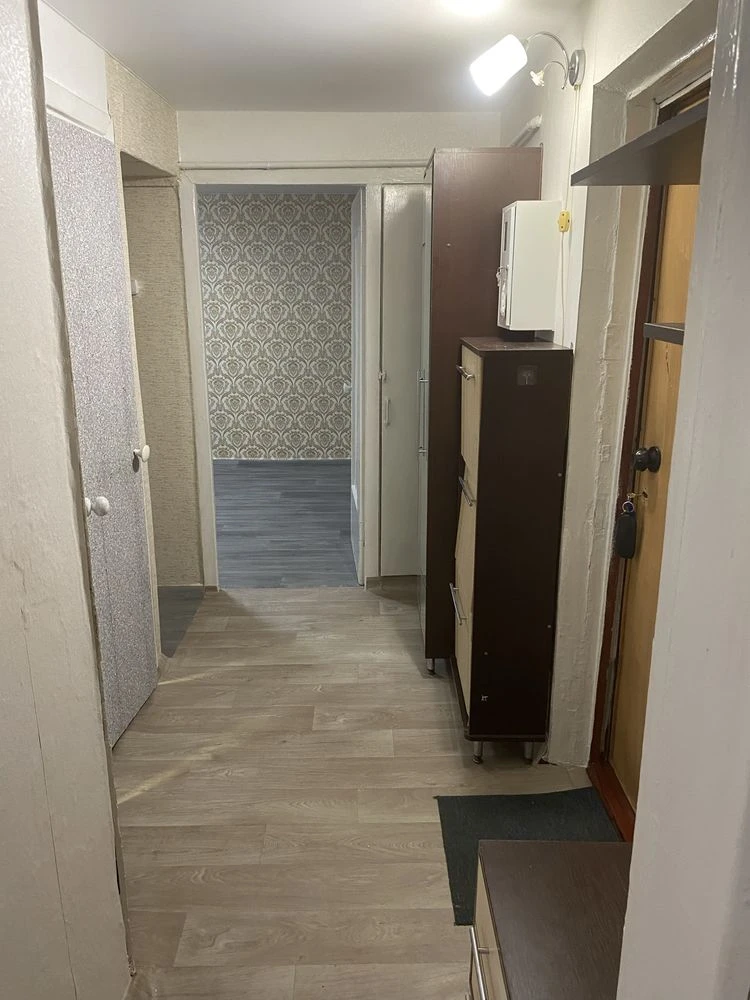 For Sale: 2-room apartment in the Ukraine district