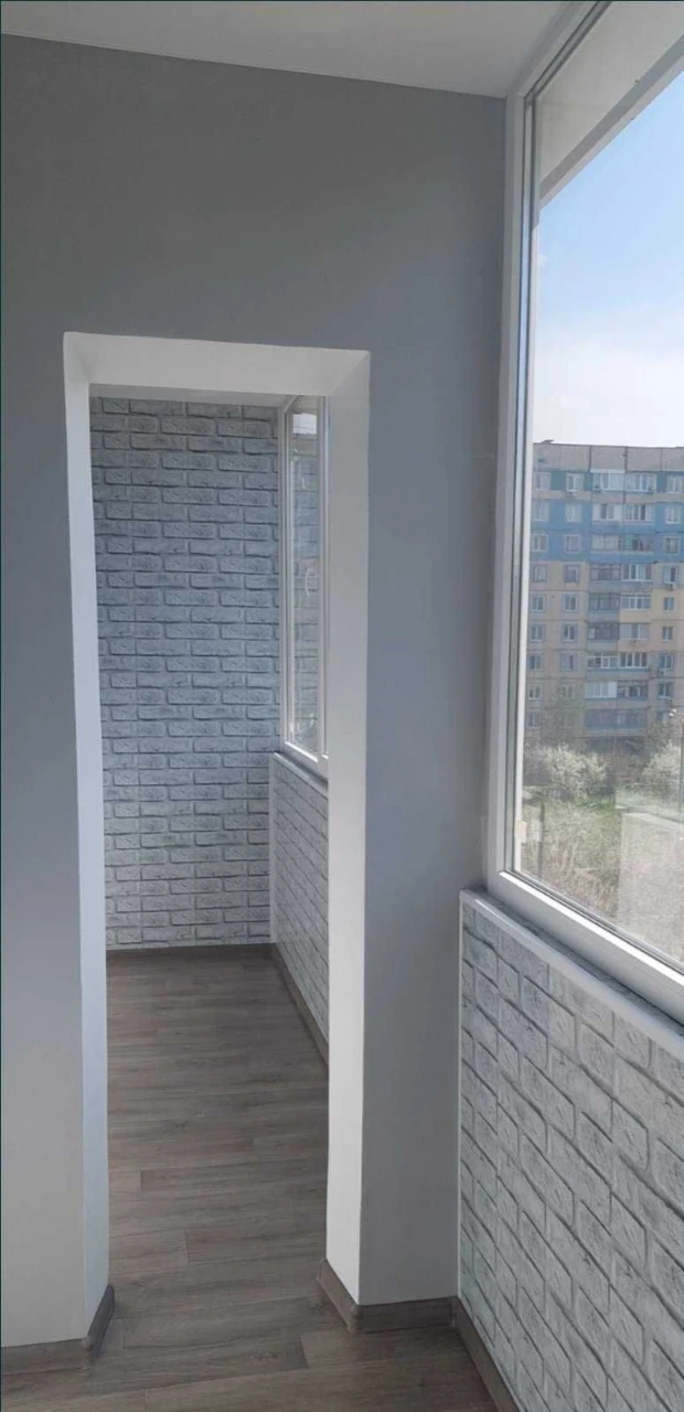 FOR SALE 2-ROOM APARTMENT WITH RENOVATION, 11th microdistrict, left bank