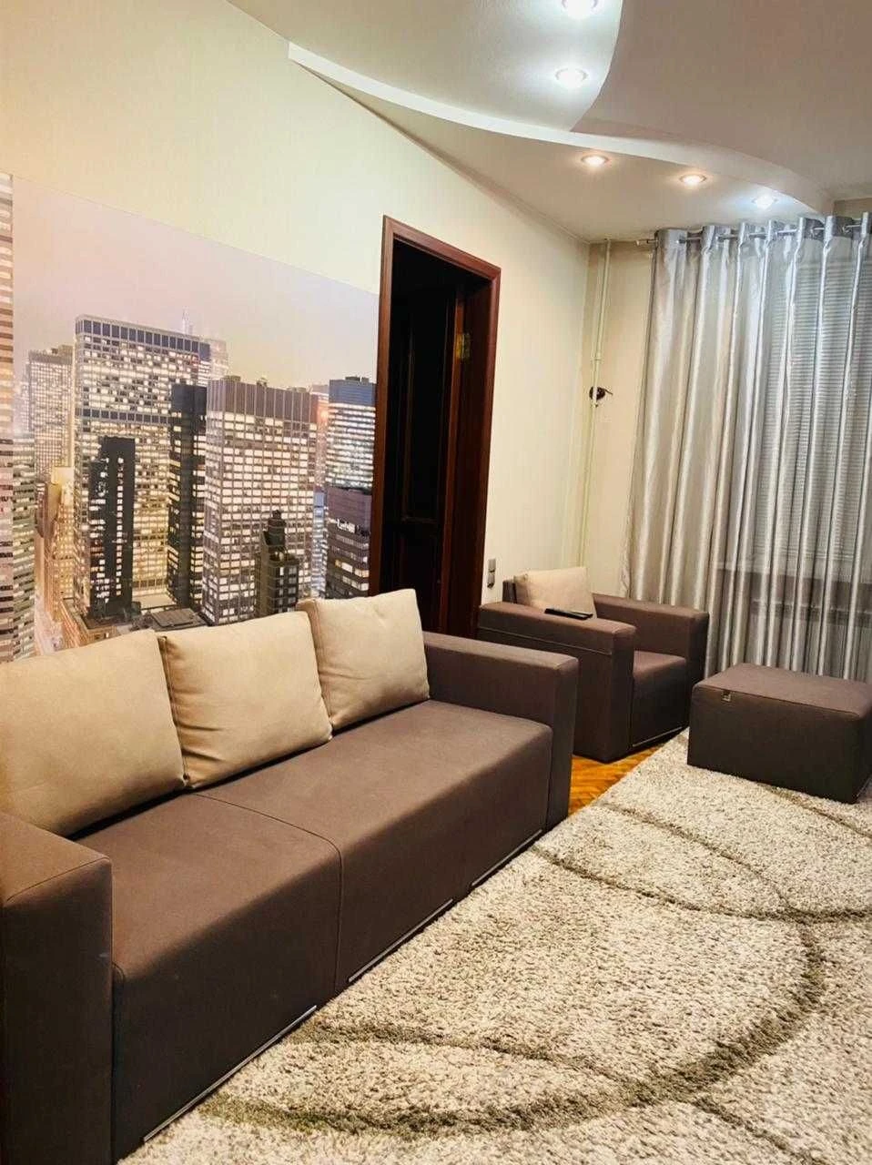 4-room apartment on G. Romanova Center