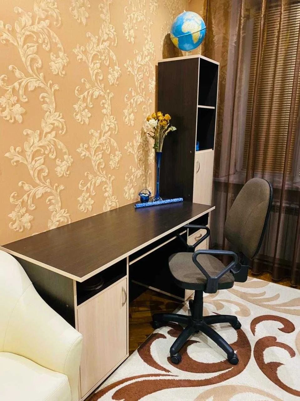4-room apartment on G. Romanova Center