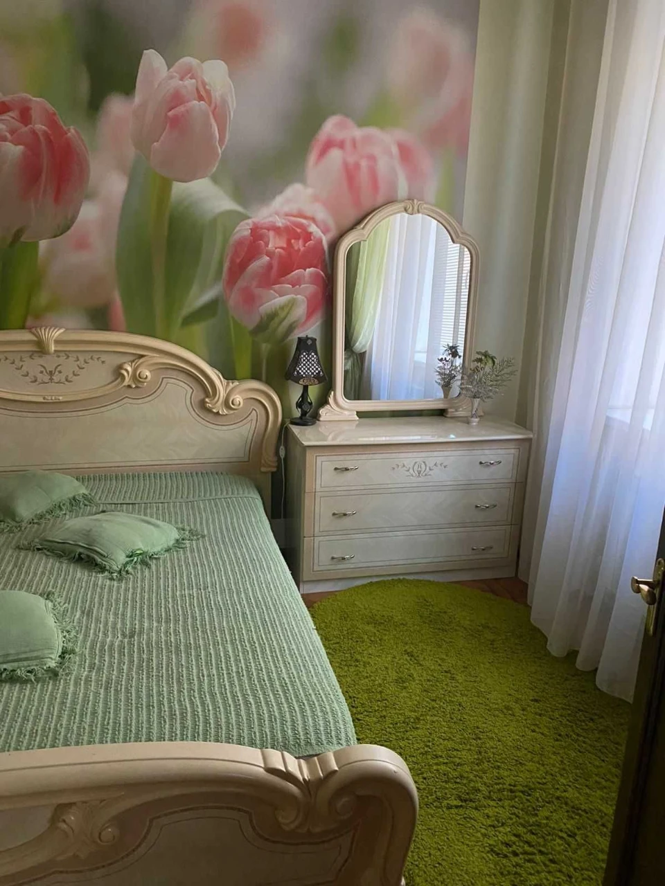 4-room apartment on G. Romanova Center