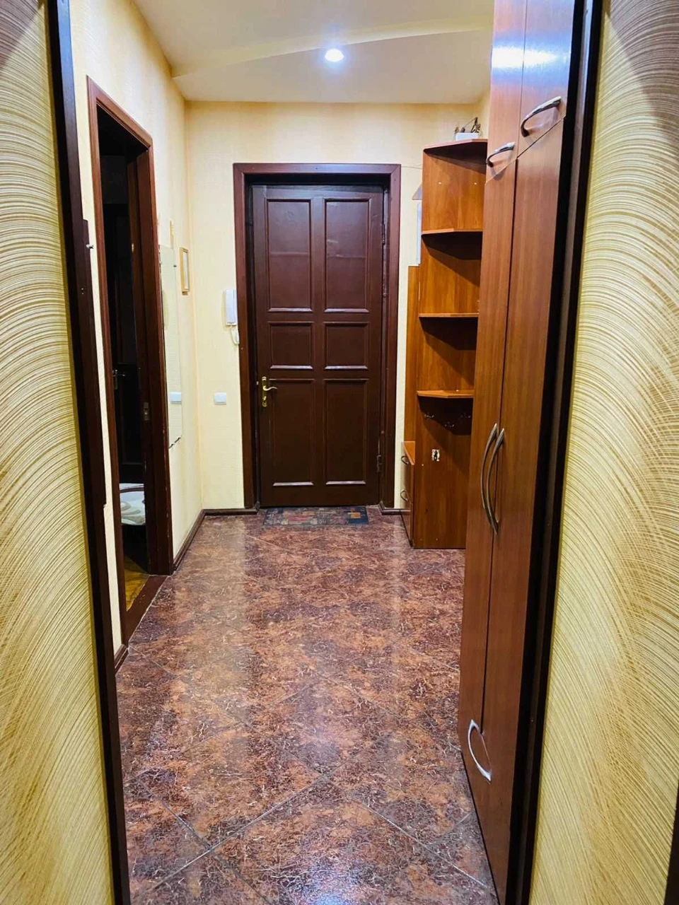 4-room apartment on G. Romanova Center