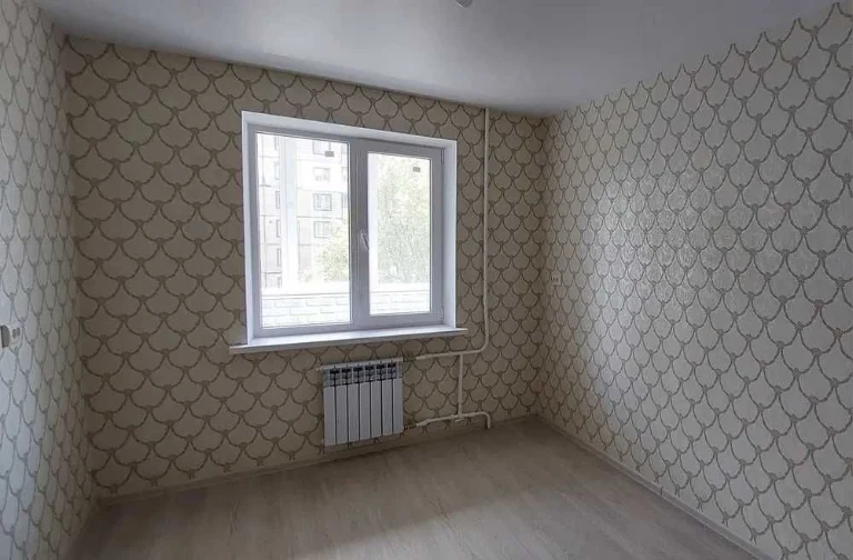 Продається 2-кімнатна квартира. 11 мікрорайон. Лівий берег.
