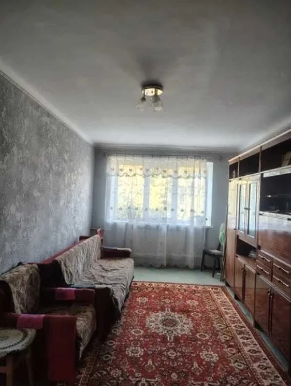 For Sale: 3-room apartment with AE, "Restoration", voucher.