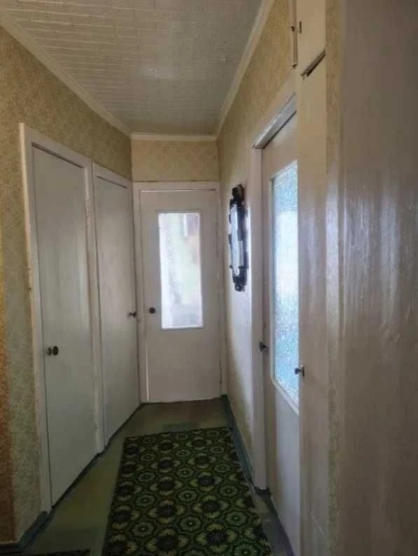 For Sale: 3-room apartment with AE, "Restoration", voucher.