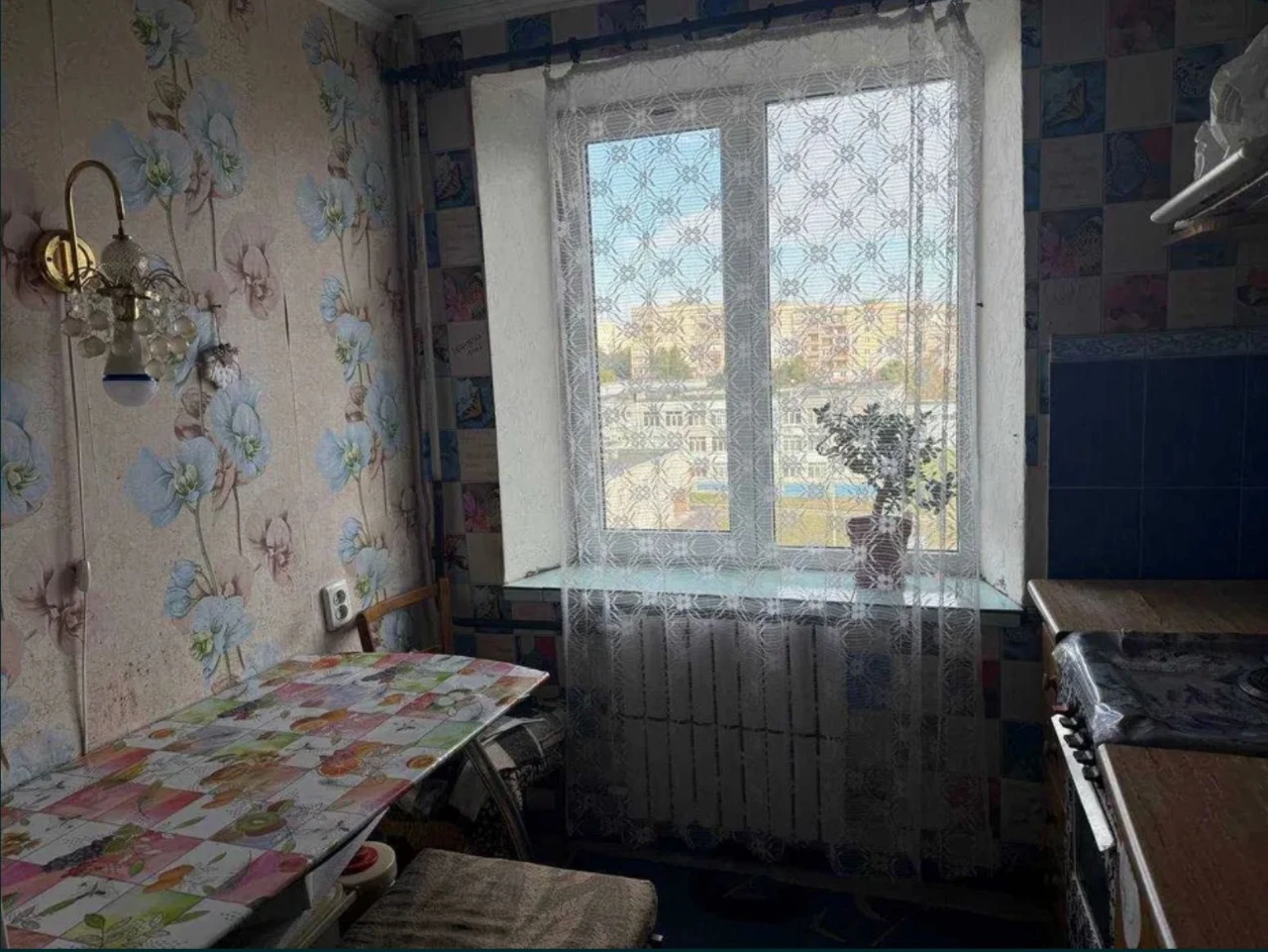 For sale 1-bedroom apartment on Dunayskaya Street 43 (city Kamenkoe)