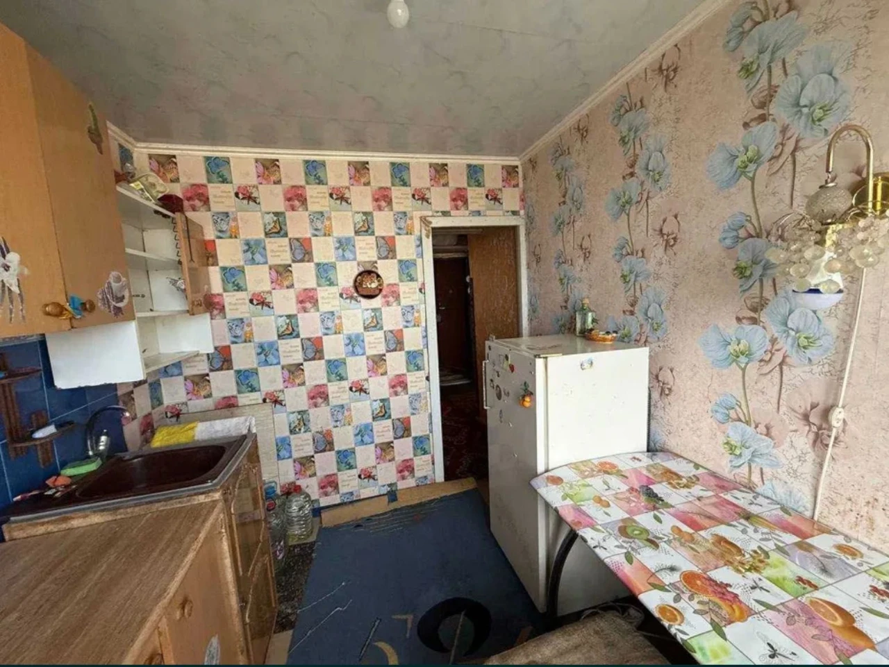 For sale 1-bedroom apartment on Dunayskaya Street 43 (city Kamenkoe)
