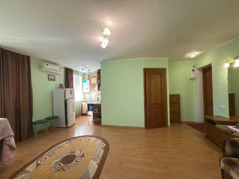 Продаж, 2-кімнатна квартира, автономний газ