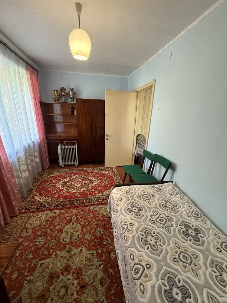 For Sale: 3-room apartment on the 5th floor!