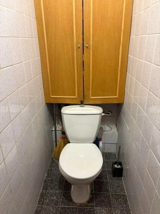 3-room apartment for sale Pechersk Boulevard Mykola Mikhnivs