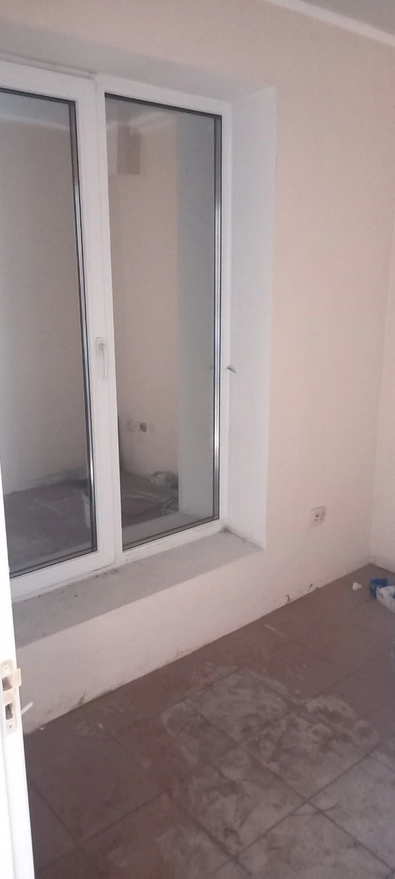 Продається 2-кімнатна квартира 43 м²