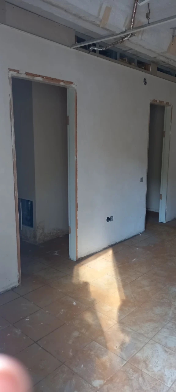 Продається 2-кімнатна квартира 43 м²
