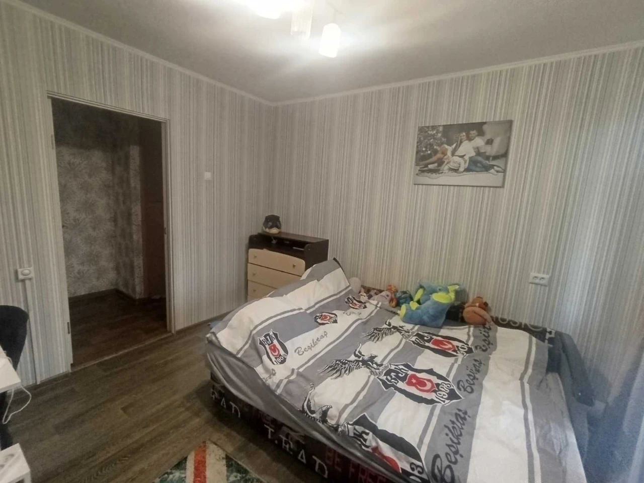 For Sale 4-bedroom apartment in Dneprostroi