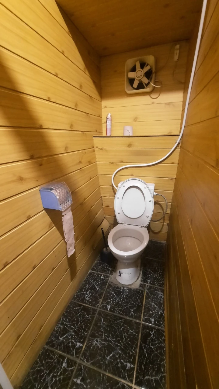 Продається 4-кімнатна квартира в центрі, сталінська, 40000$