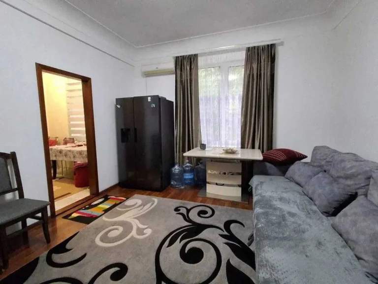 For Sale: 3-room apartment in the center!