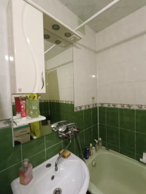 Продам 3-кімнатну квартиру, лівий берег, ваучер, сертифікат