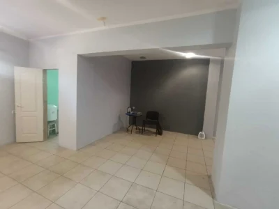For Sale: Apartment on Freedom Street, 77