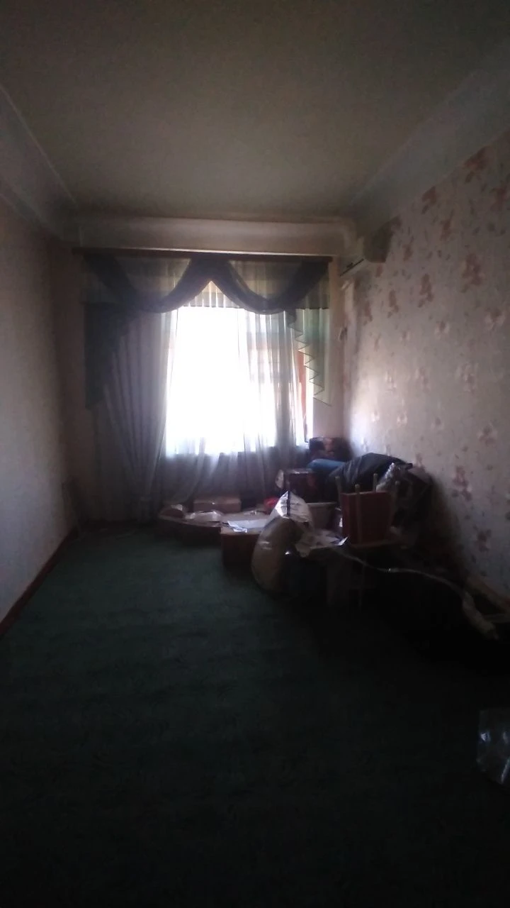 For sale, 3-bedroom apartment, Prospect Shevchenko