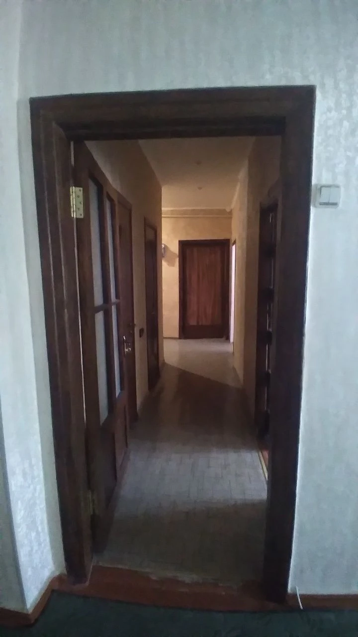 For sale, 3-bedroom apartment, Prospect Shevchenko