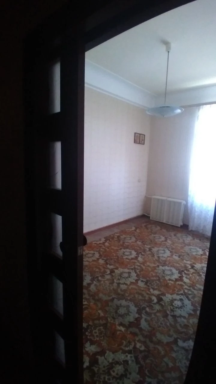 For sale, 3-bedroom apartment, Prospect Shevchenko