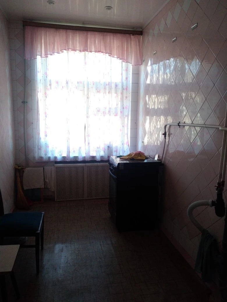 For sale, 3-bedroom apartment, Prospect Shevchenko