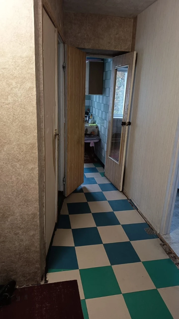 Продается трехкомнатная квартира
