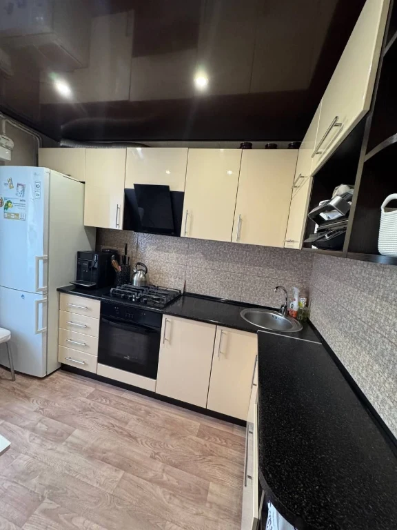 For sale, a 2-room apartment in a new district