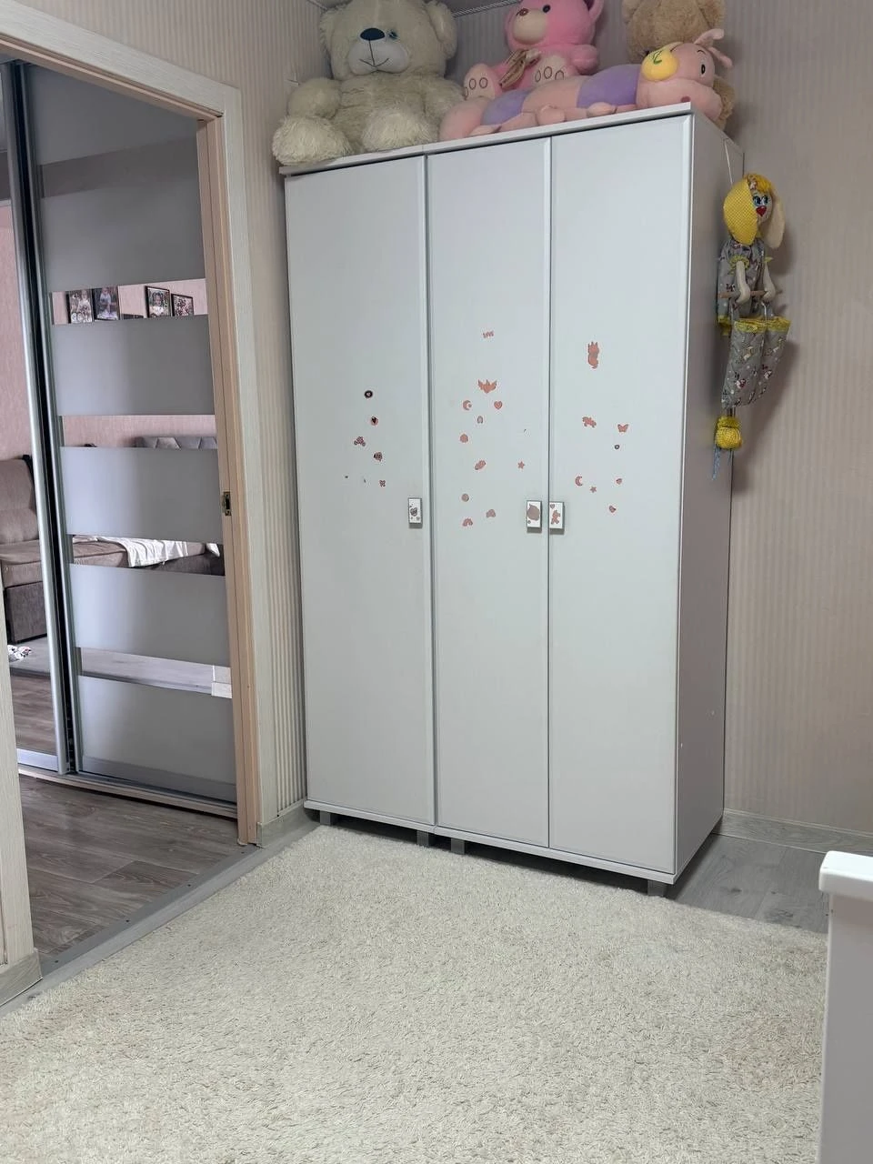 Продам двушку в новому районі