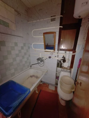 Продам 2 комн квартиру