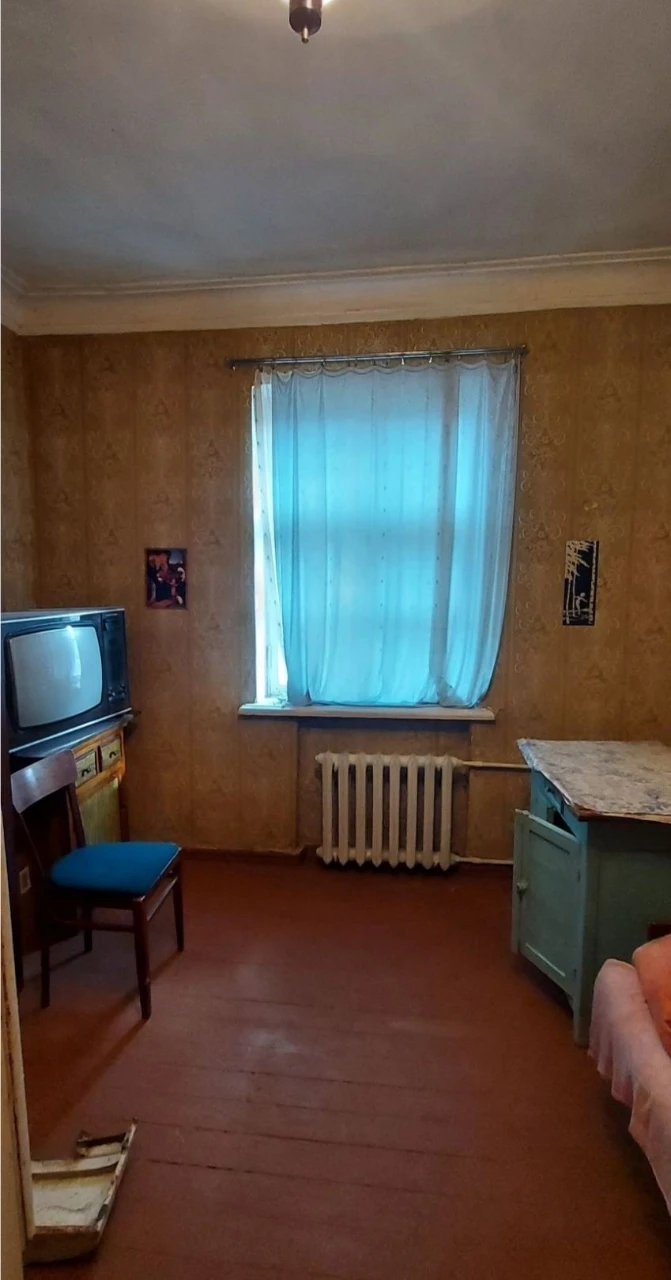 Продам 3-кімнатну квартиру в г. Жовті Води