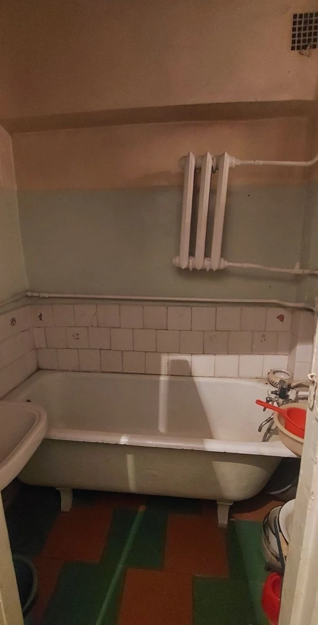 Продам 3-кімнатну квартиру в г. Жовті Води