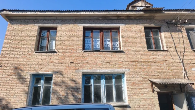 Продається 2-кімнатна квартира з газовим опаленням в
