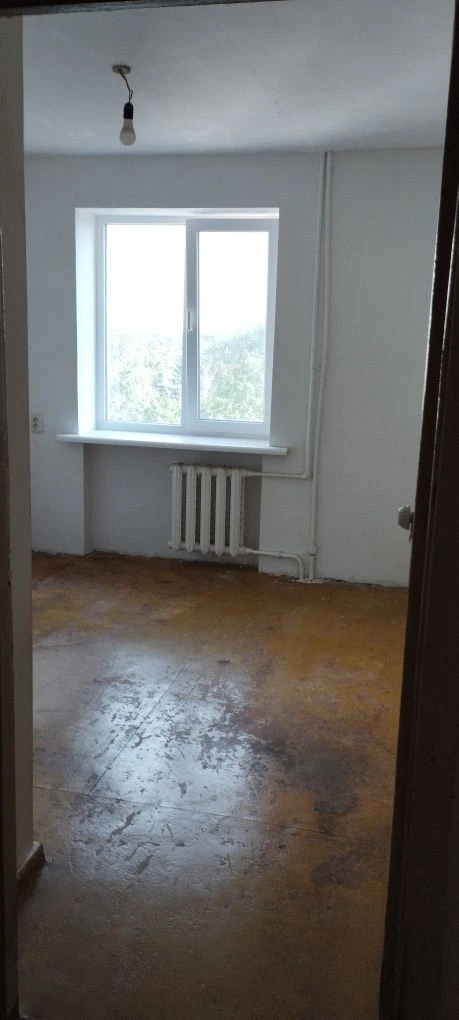Продається 3-кімнатна квартира в місті Жовті Води
