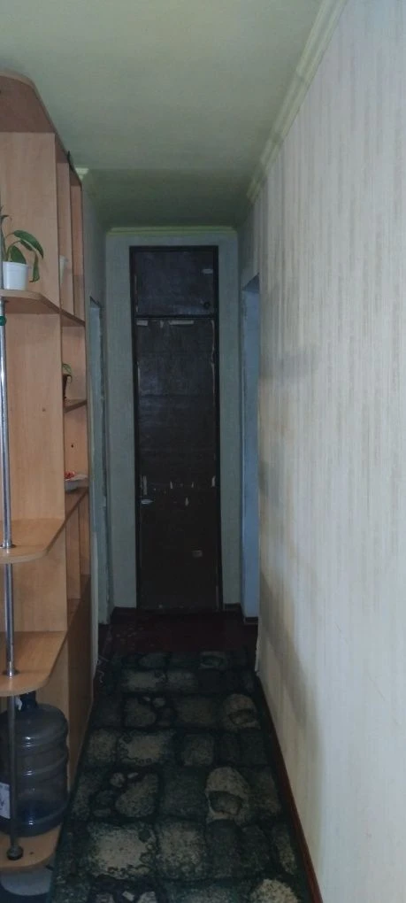 Продается трехкомнатная квартира на 3-м этаже 4-х этажного дома