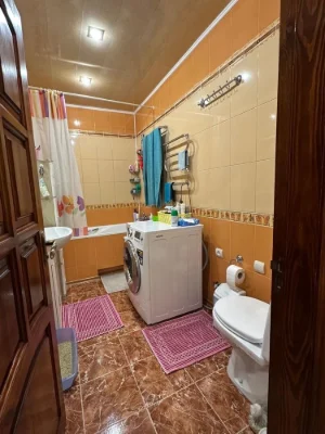 For sale: Apartment on Chervona!