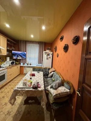 For sale: Apartment on Chervona!