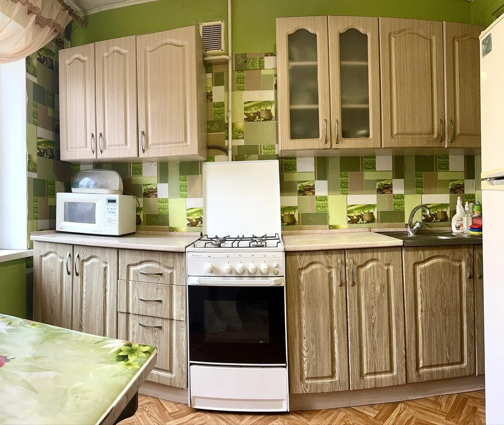 2-room apartment, Mariuropol, 20, 6/9 Furniture, Appliances