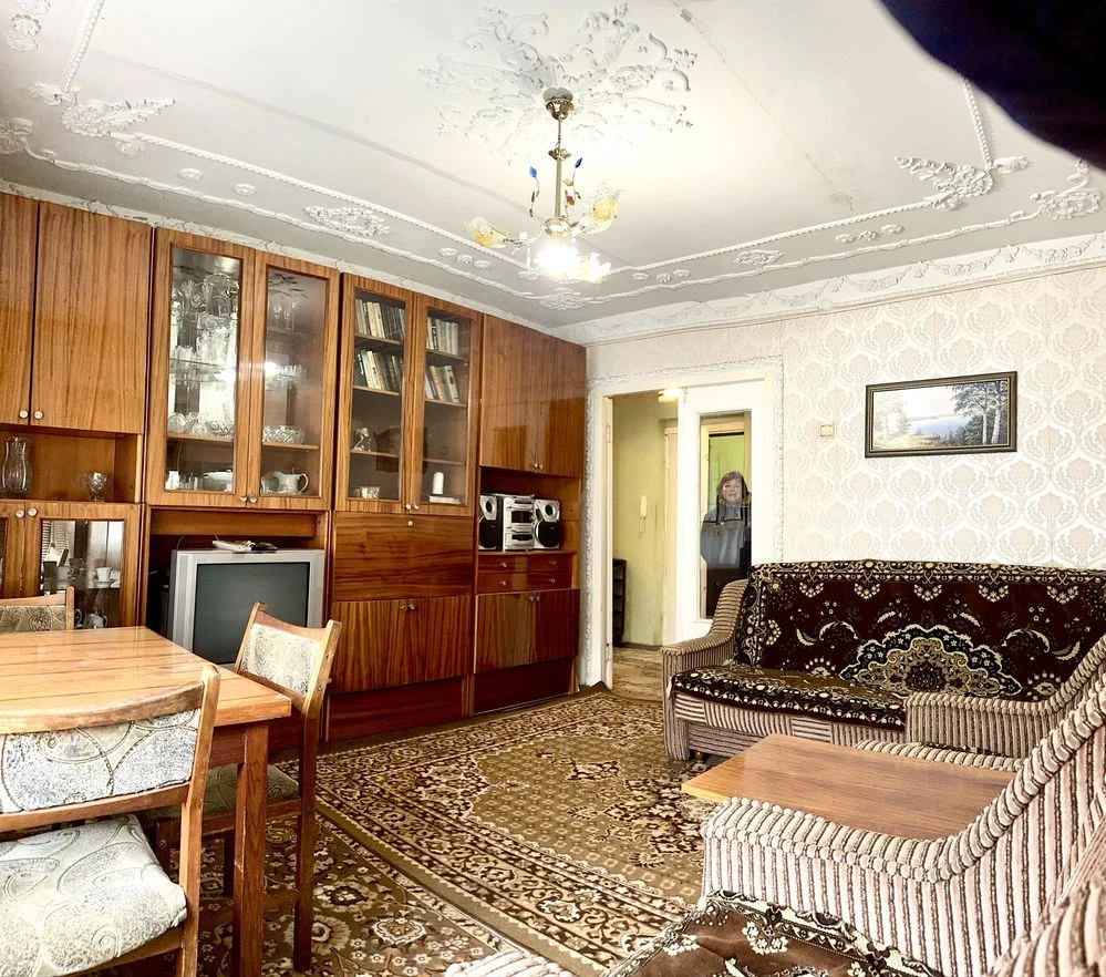 2-room apartment, Mariuropol, 20, 6/9 Furniture, Appliances