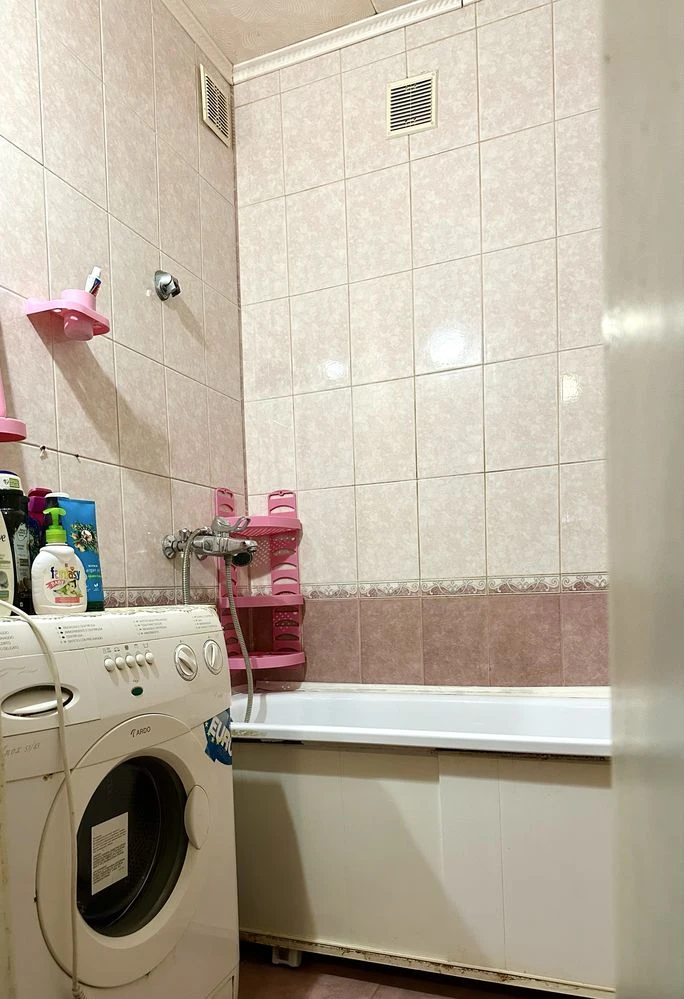2-room apartment, Mariuropol, 20, 6/9 Furniture, Appliances
