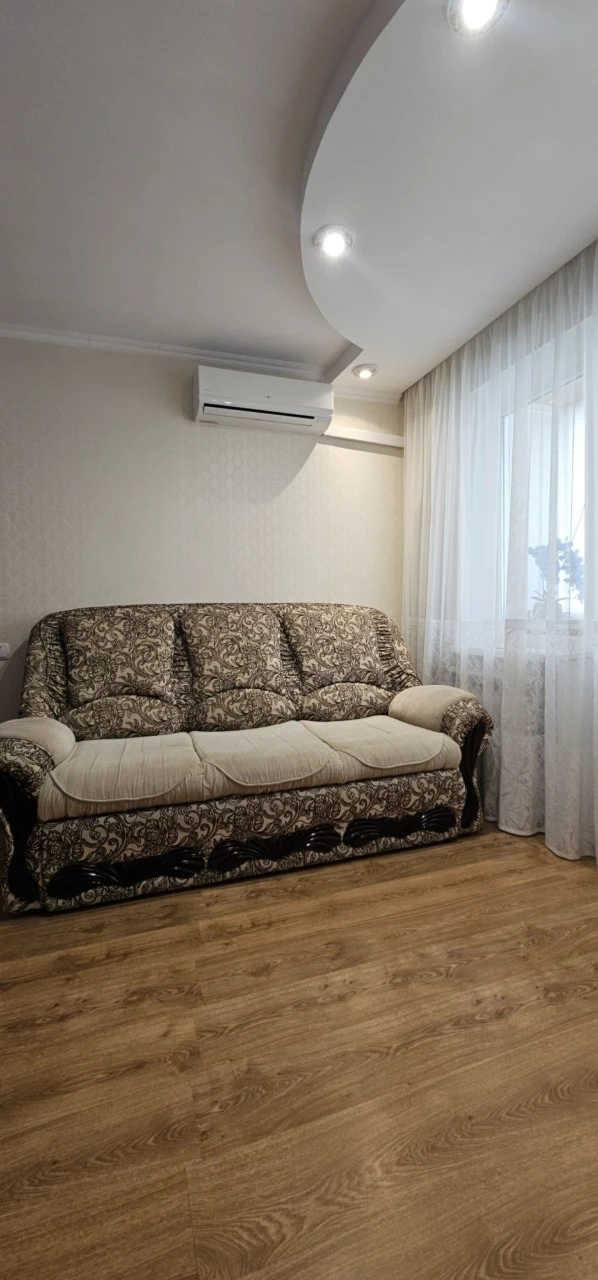 Sale of a 2-bedroom apartment. Sobornosti Street