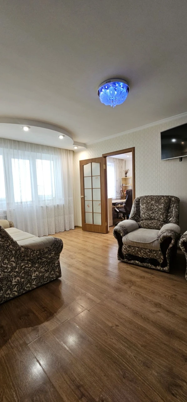 Sale of a 2-bedroom apartment. Sobornosti Street