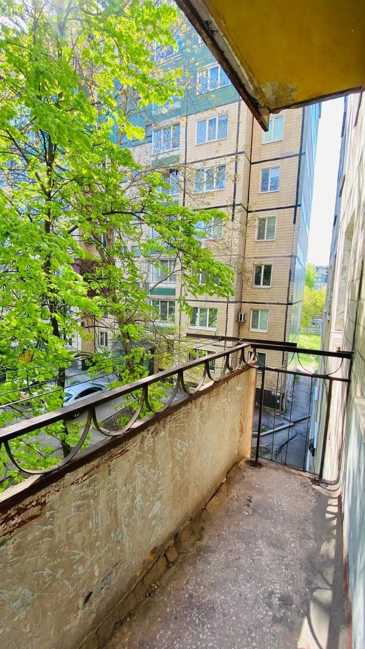 Продажа 2-комнатной квартиры на проспект Гірницький, 3 этаж