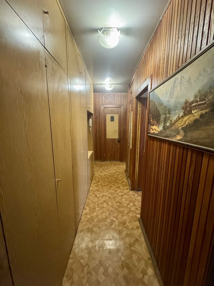 For sale 3-room apartment on Mira Avenue 33, 5th floor.