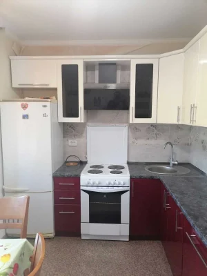 Продається 4-кімнатна квартира, вул. Незалежності України, б. 6, Східний