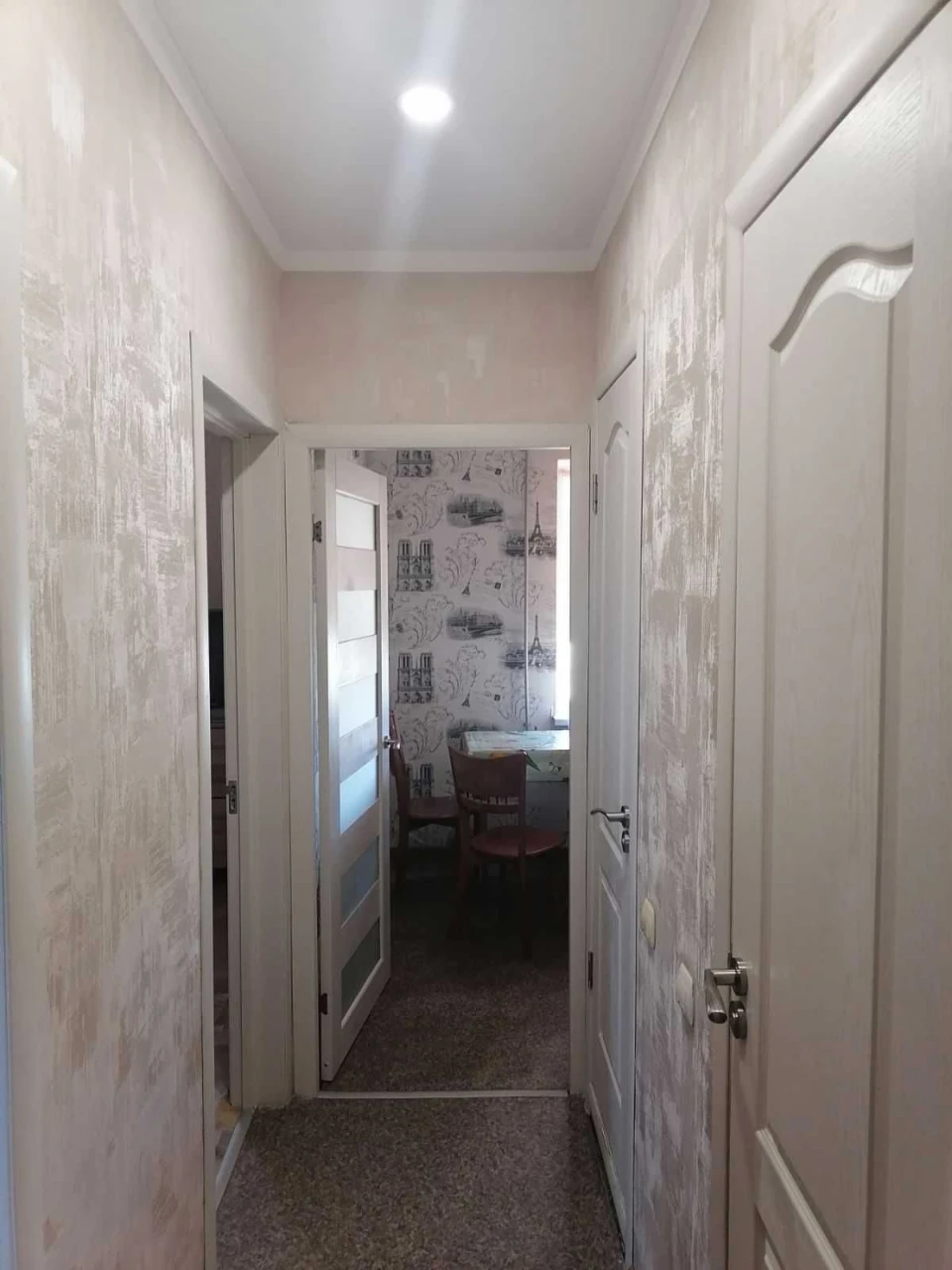 Продається 4-кімнатна квартира, вул. Незалежності України, б. 6, Східний