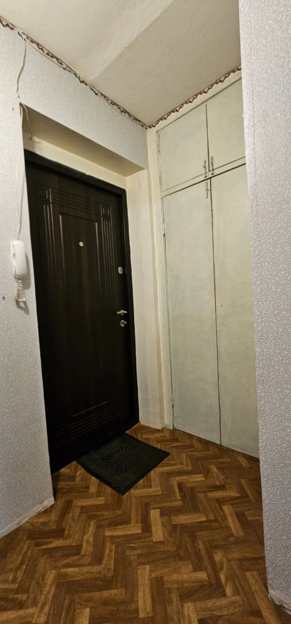 Продаж 1 кімнатної квартири. 2-й поверх. Саксаганський р-н