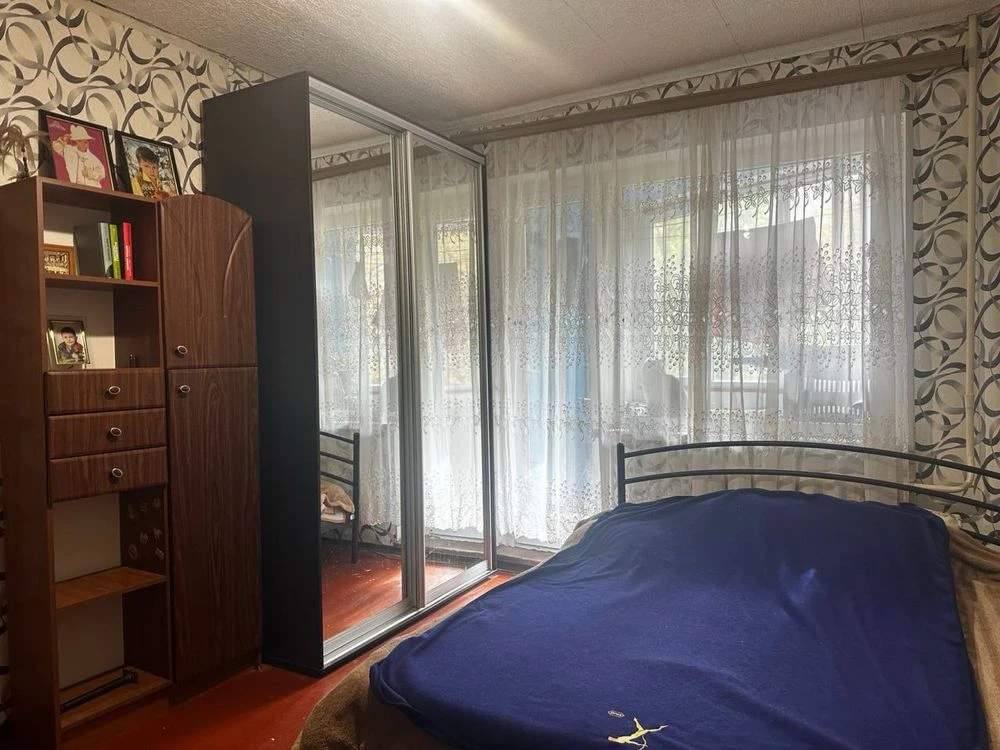Sale of a 3-room apartment on Vechirnoye, Avramenko st.