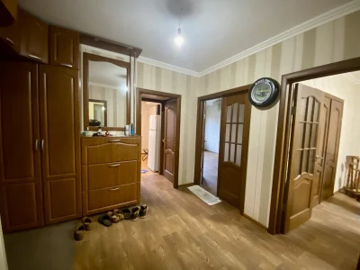 Продажа 4-комнатной квартиры в центре Юбилейной