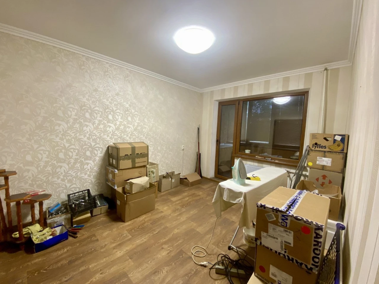Продажа 4-комнатной квартиры в центре Юбилейной