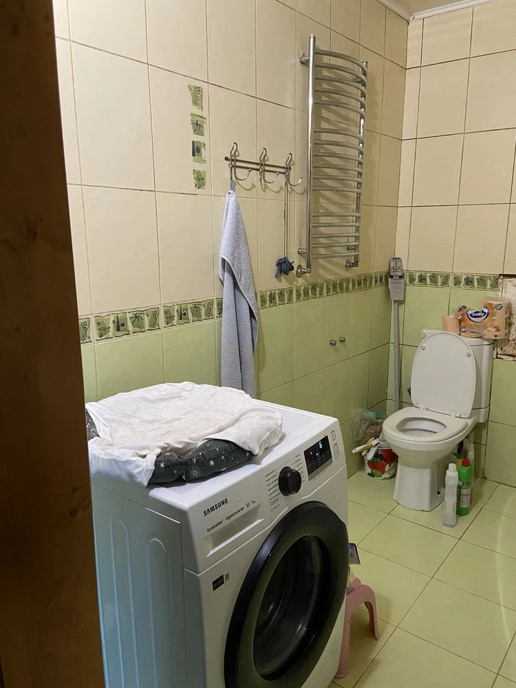 Apartment at Volodymyr Veliky 12